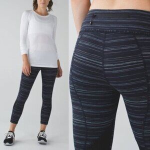 LULULEMON Pace Rival Crop Leggings Cyber Stripe Naval Blue Black Womens Size 4